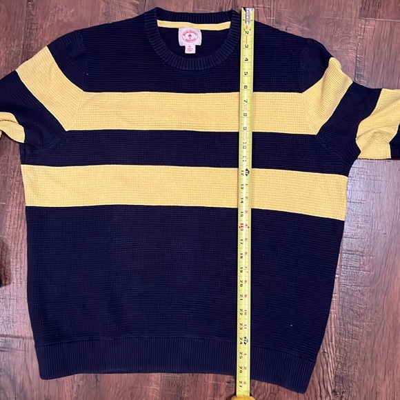 Brooks Brothers Sweater Waffle Knit Chunky Crewneck Navy Yellow - Picture 7 of 7